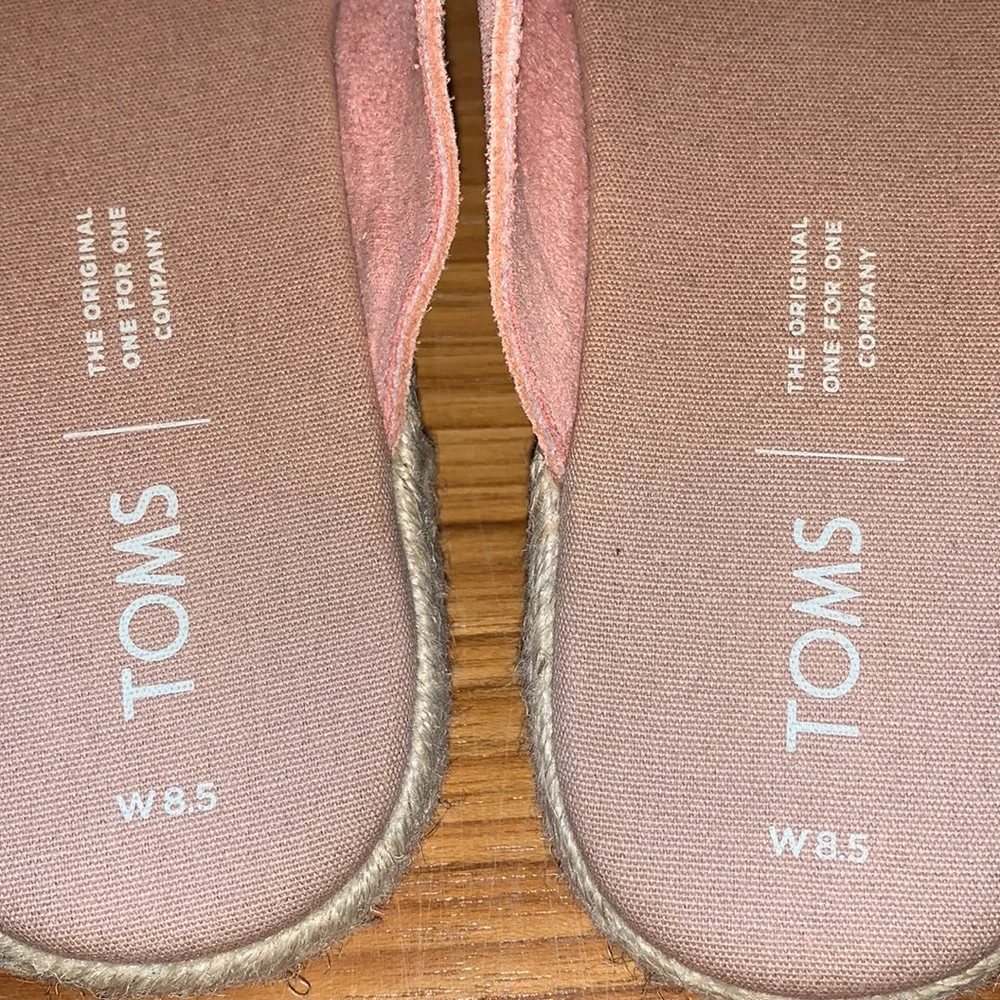 TOMS *brand New* Nova Leather Wrap Pink Coral slides - Picture 7 of 8